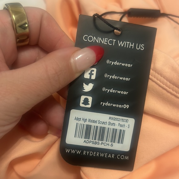 NWT - Ryderwear REVIVAL SCRUNCH BUM SHORTS - PEACH - Picture 4 of 4